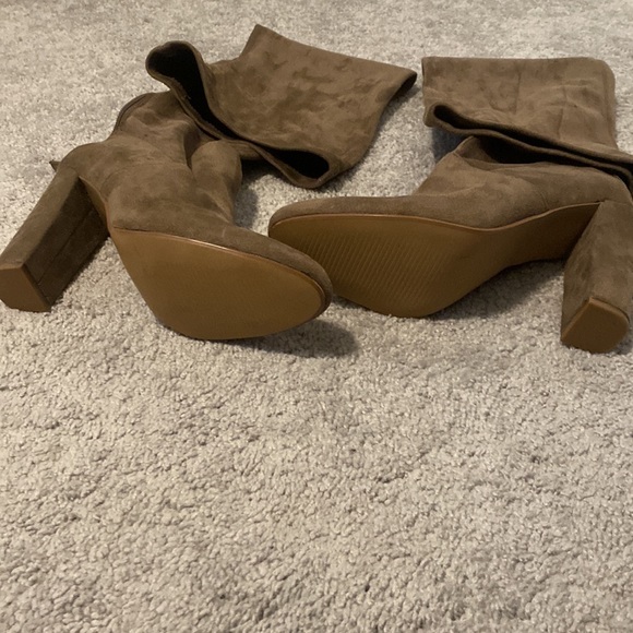 Steve Madden Thigh High Taupe Heeled Boots. - Picture 2 of 2